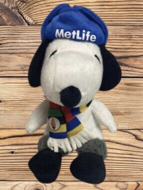 NEW - METLIFE PEANUTS "SNOOPY" PLUSH - 2014 SOCHI OLYMPICS